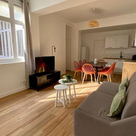 Pois3Ouest - Vast Apartment At Poissonniere 8P パリ エクステリア 写真
