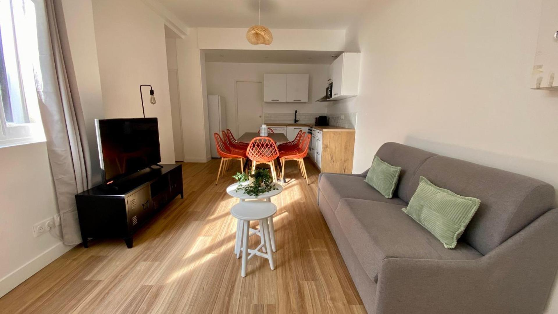 Pois3Ouest - Vast Apartment At Poissonniere 8P パリ エクステリア 写真