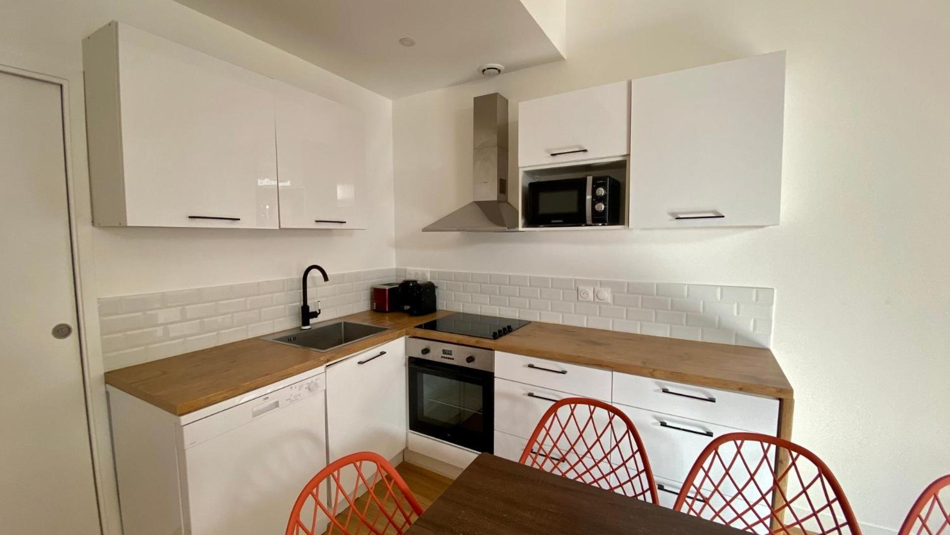 Pois3Ouest - Vast Apartment At Poissonniere 8P パリ エクステリア 写真