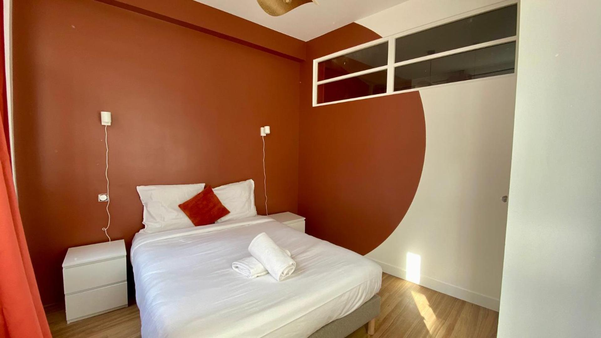 Pois3Ouest - Vast Apartment At Poissonniere 8P パリ エクステリア 写真